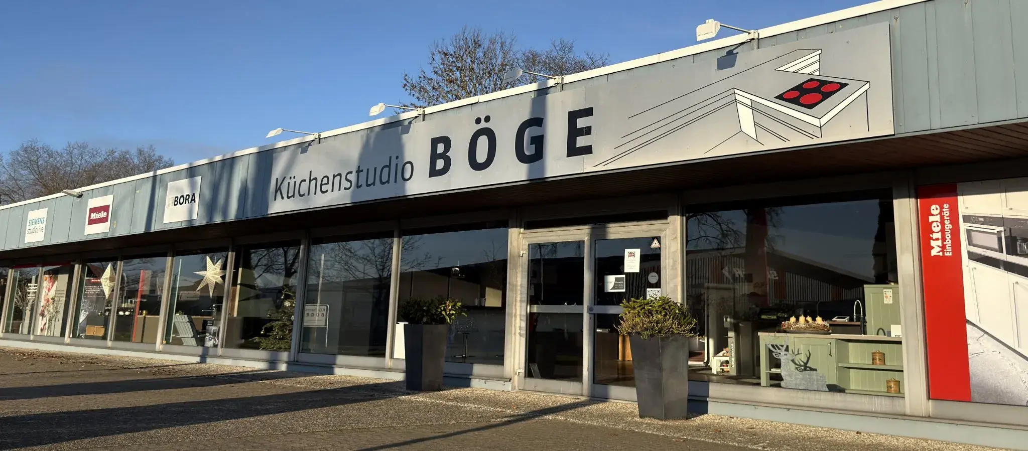 Küchenstudio Böge außen schmal
